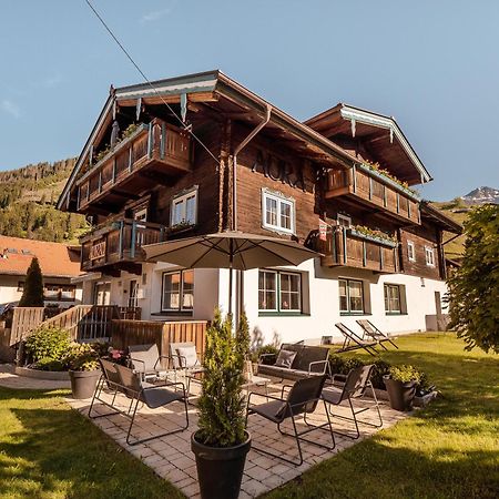 Aura Bed & Breakfast Sankt Jakob in Defereggen Exterior photo